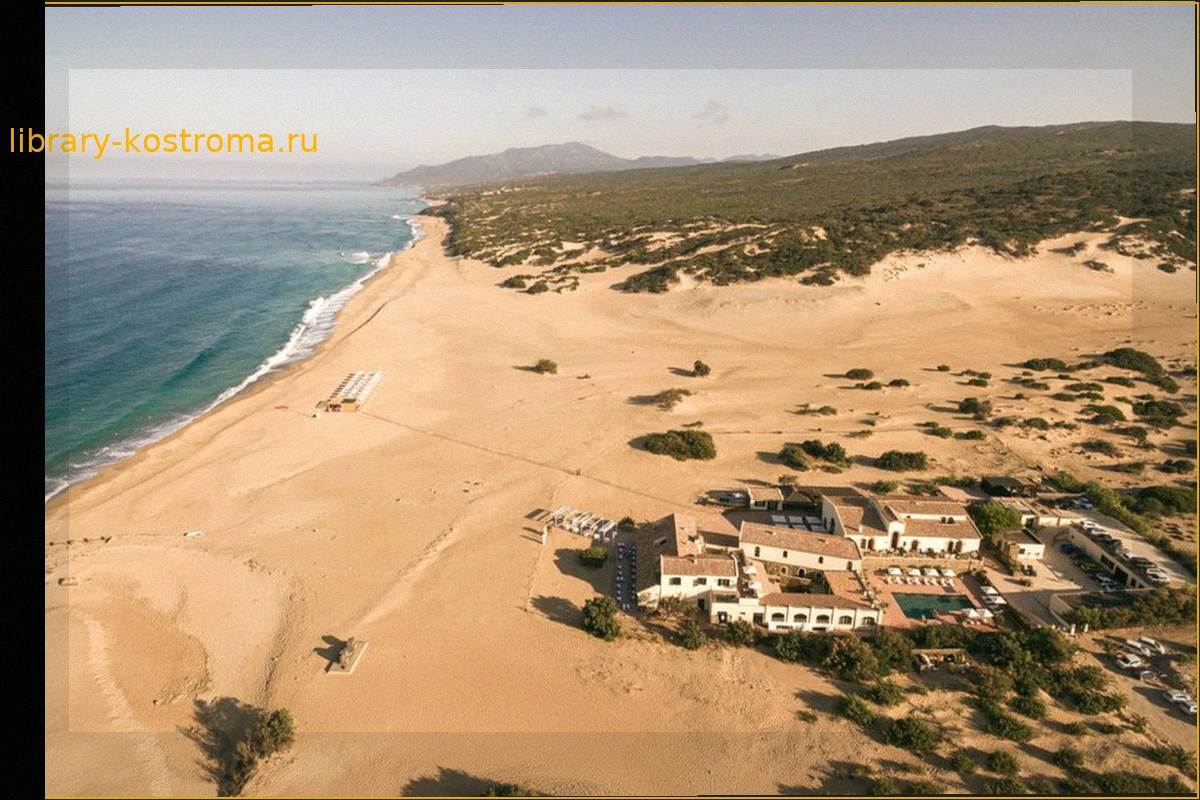 Sulla spiaggia più straordinaria della Sardegna si svolge ogni anno una residenza d’artista unica nel suo genere
